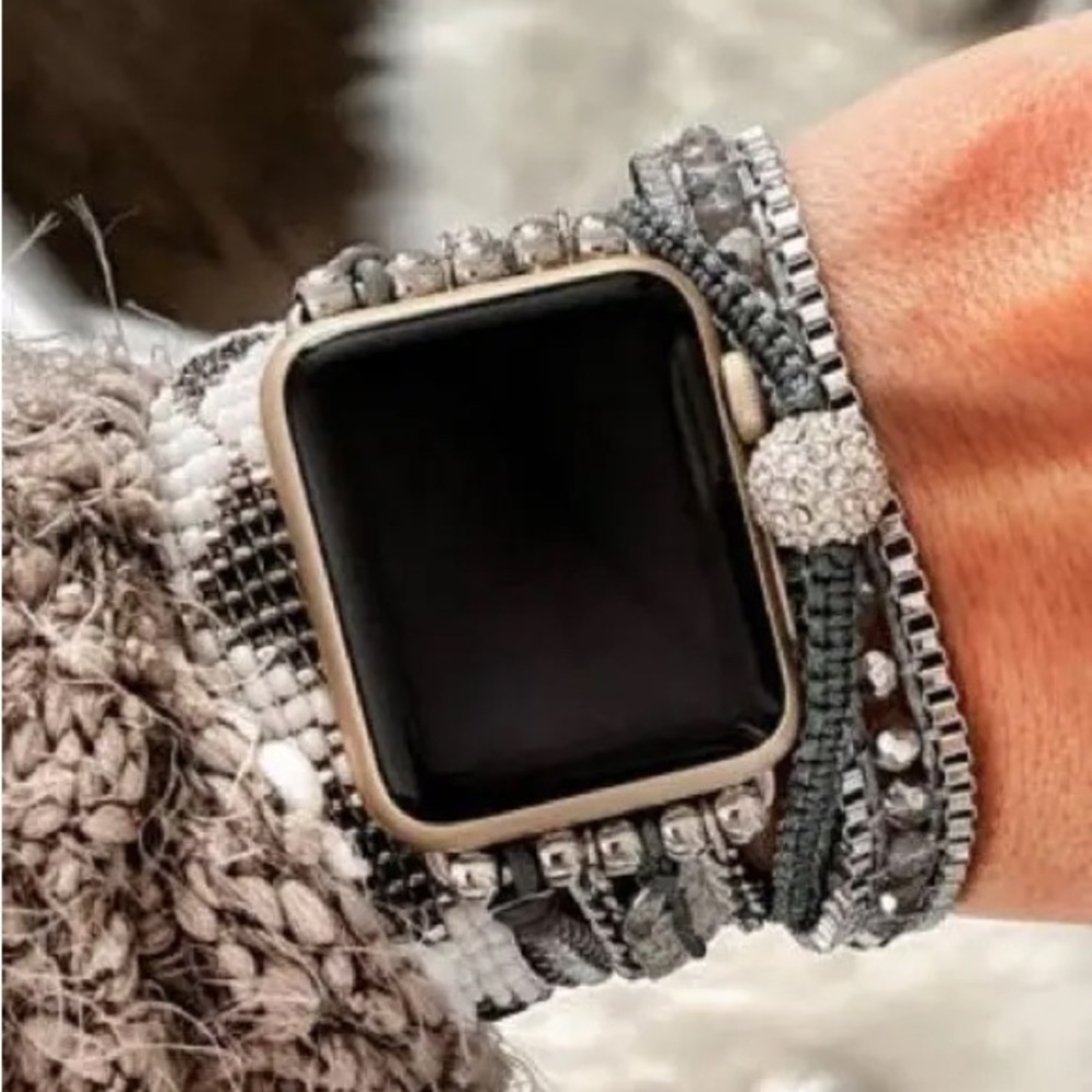 SOLD Victoria Emerson Apple Watch Bracelet Band - Picture 3 of 4
